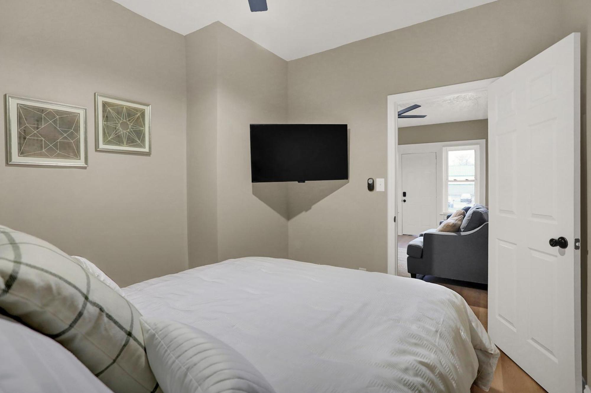 Prime 2Br Gem, Near Convention Hub! Apartment Indianapolis Bagian luar foto